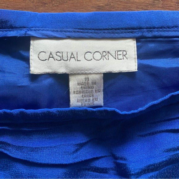 Casual Corner size 10 silk skirt with tropical theme - Picture 4 of 5